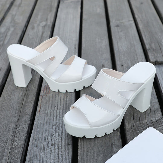 Damen Design-Absatzsandalen mit breiten Riemen und stabiler Laufsohle EB