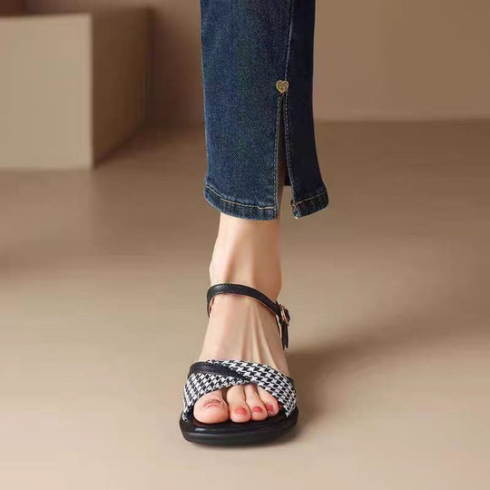 Damen modische Riemchen-Sandalen mit stilvollem Karomuster und komfortablem Blockabsatz EB