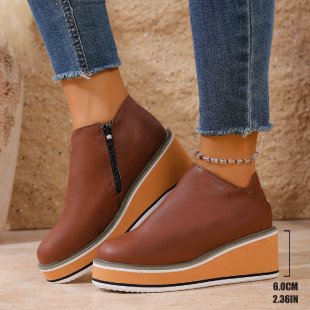 Damen Wedge-Pantoletten mit modernen Akzenten EB