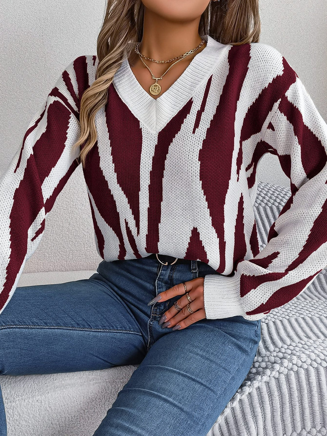 EB | Strickpullover mit Muster V-ausschnitt Design Trendy und Bequem
