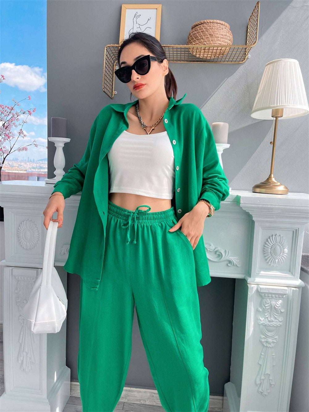 Damen lässiges Freizeit-Set mit übergroßem Hemd und weiten Hosen EB