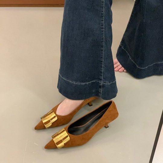 Damen Elegante spitze Pumps mit extravagantem Gold-Detail EB