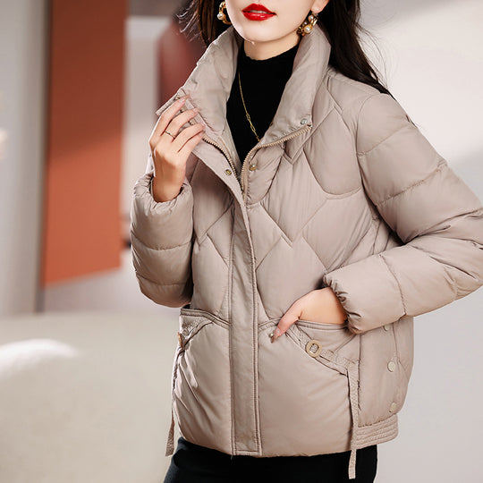 Damen Kurze Steppjacke mit Kapuze und praktischen Taschen EB