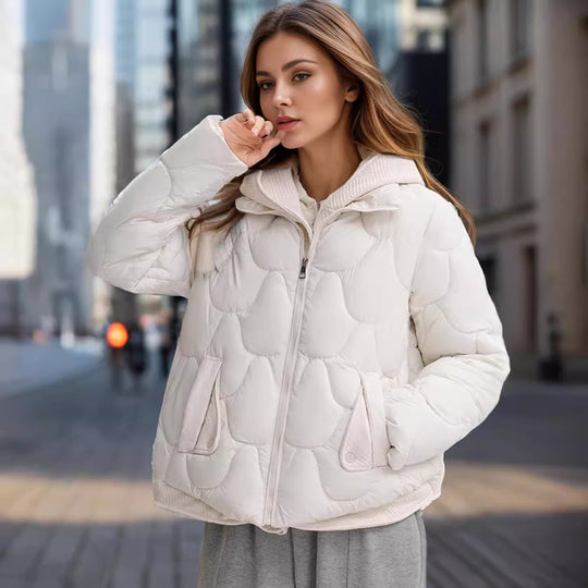 Damen modische gepolsterte Jacke mit abnehmbarer Kapuze und praktischen Taschen EB