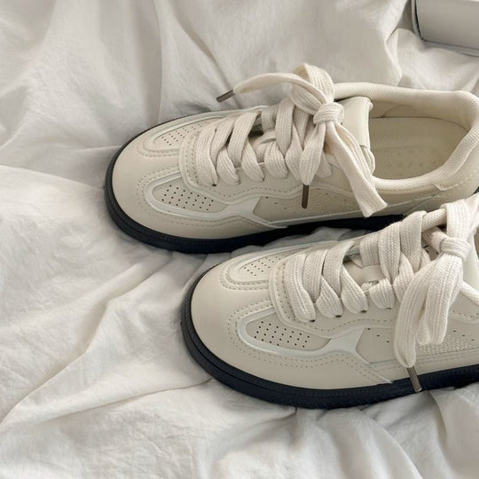 Damen Sneakers mit atmungsaktiver Oberfläche und rutschfester Sohle EB