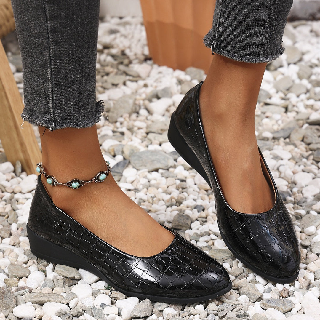 Damen Elegante und komfortable Ballerinas mit modischem Krokopattern EB