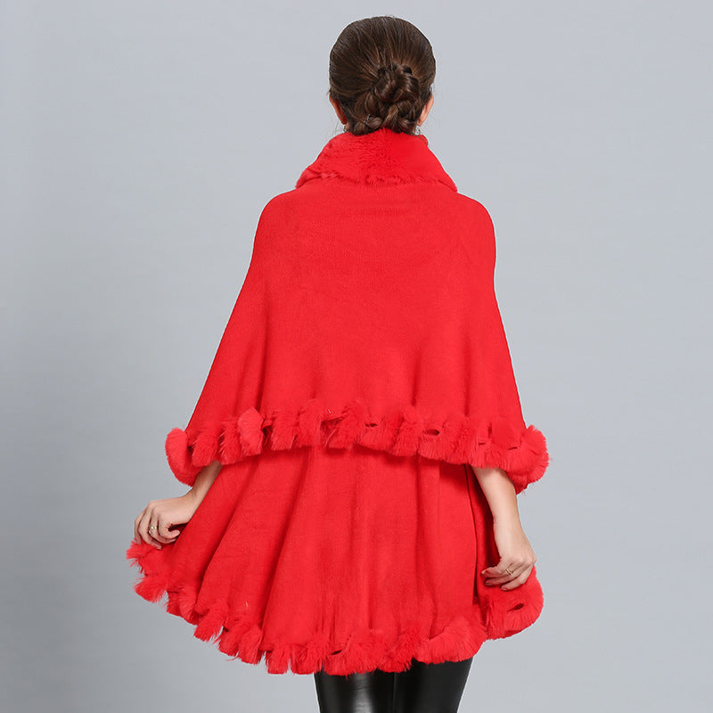 Damen Kapuzenponcho mit luxuriösem Fellkragen und eleganter Umrandung EB