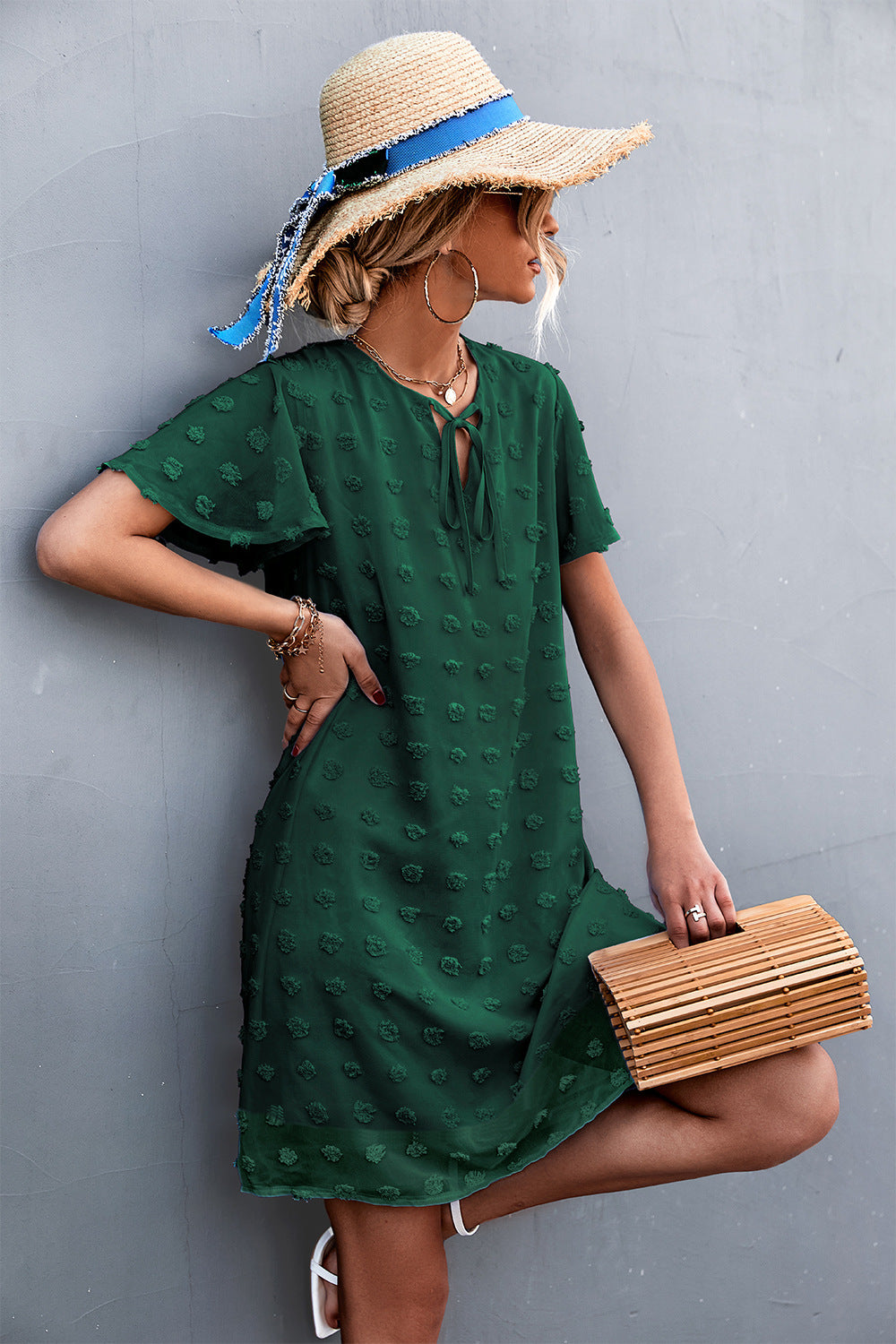 Damen Freizeitkleid mit luftigen Puffärmeln und Rüschenakzenten EB