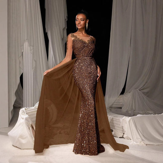 Damen Glamouröses Abendkleid mit schimmerndem Spitzenoberteil und fließendem Tüllumhang EB
