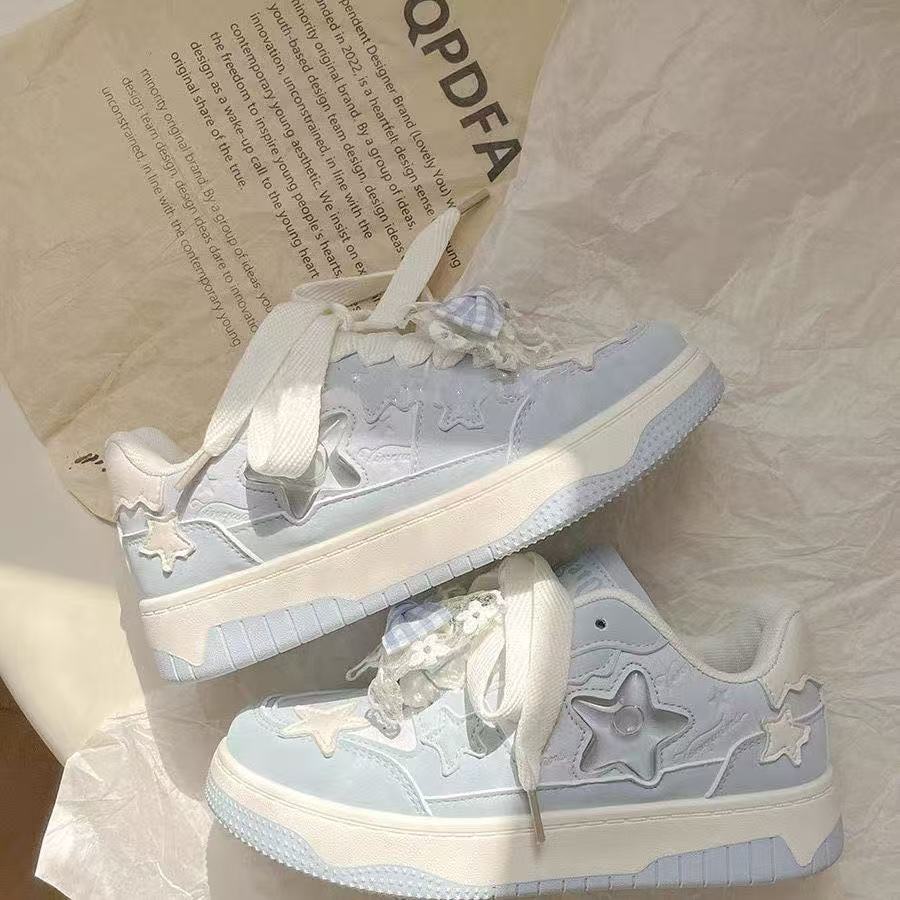 Damen Sportliche Sneakers mit verspieltem Design und einzigartigen Schleifendetails EB