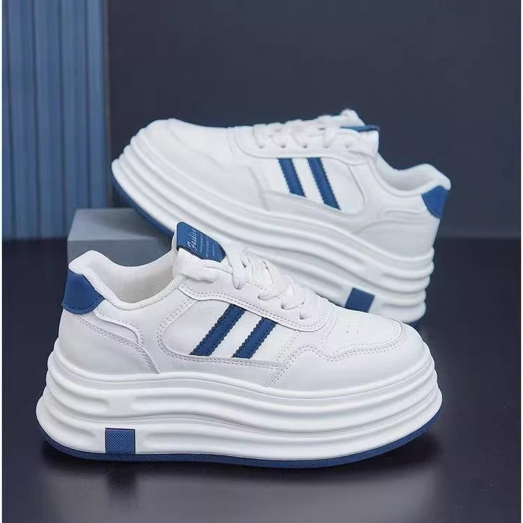 Damen Sportliche Plateau-Sneaker mit individuell gestalteter Profilsohle EB
