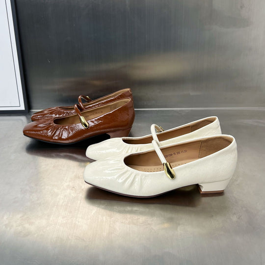 Damen elegante Ballerinas mit dekorativem Riemen und hohem Glanzfinish EB