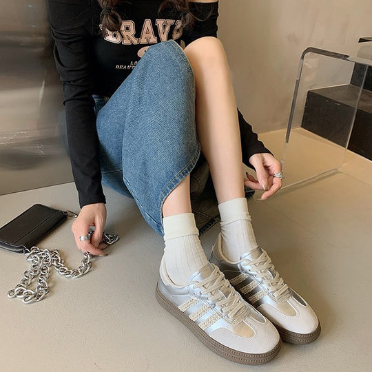 Damen Sportliche Sneakers aus hochwertigem Glattleder mit modischen Akzenten EB