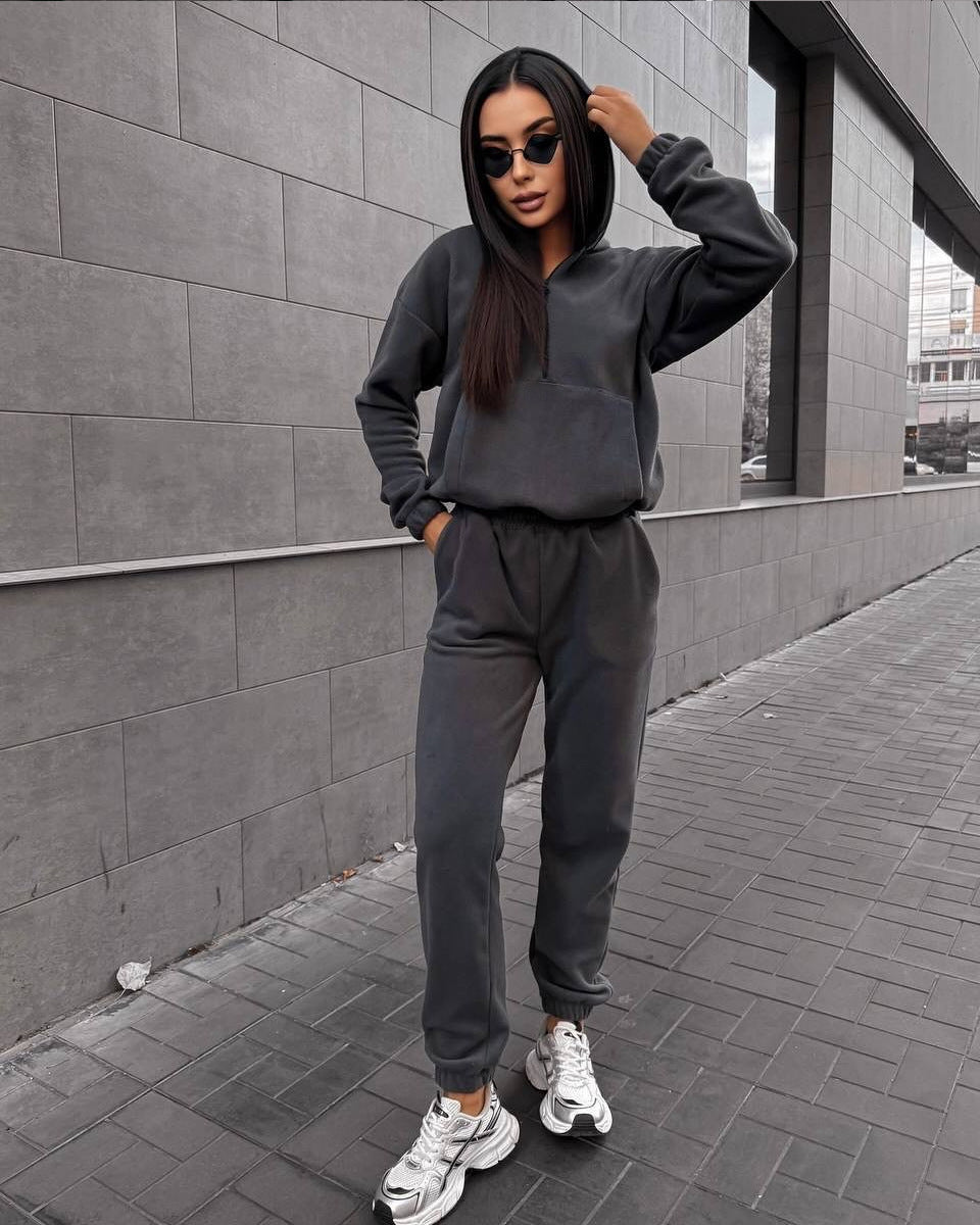 Damen sportliches Fleece-Set mit halbhohem Reißverschluss Kapuzenhoodie und lässiger Jogginghose EB