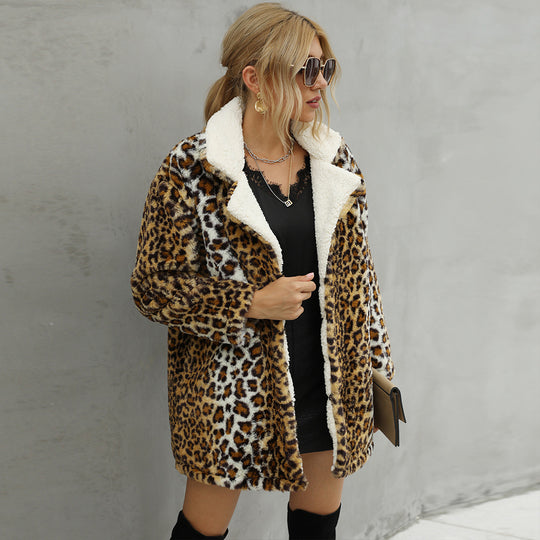Damen Kuscheliger Leopardenfellmantel EB