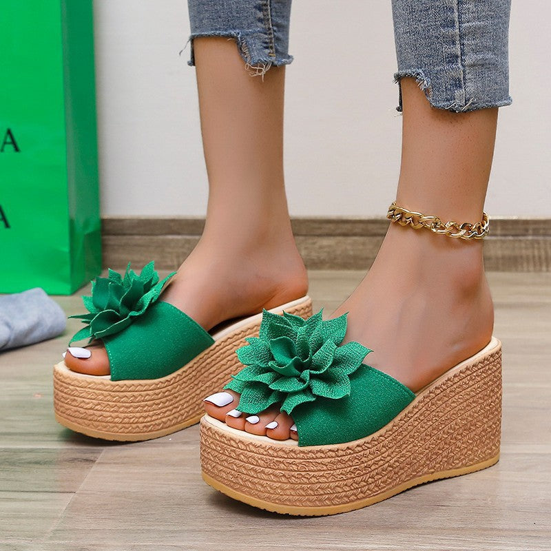 Damen Plateausandalen mit floralem Dekor und rutschfester Sohle EB