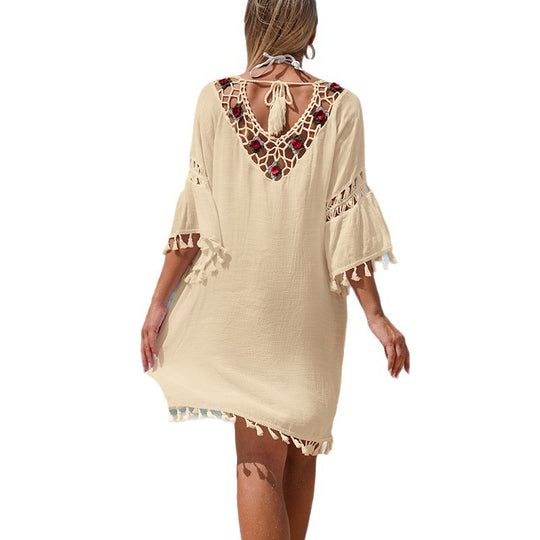 Damen Häkel-Strandkleid mit eleganter Stickerei und Fransen EB
