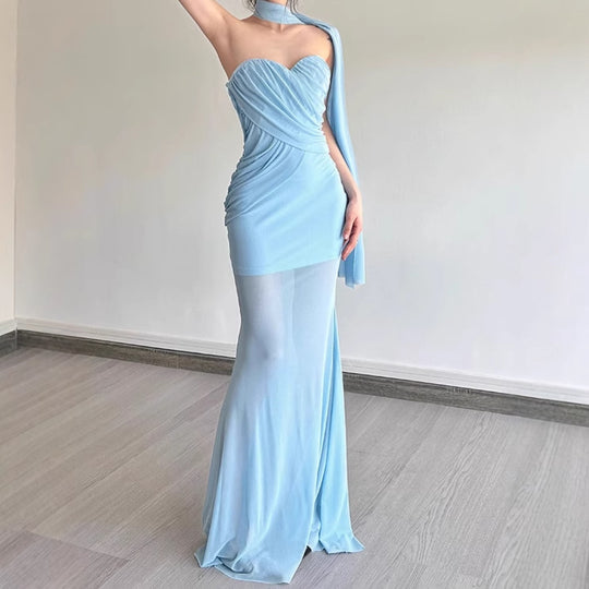 Damen Elegant geschnittenes Maxikleid mit asymmetrischem Ausschnitt und figurformendem Design EB
