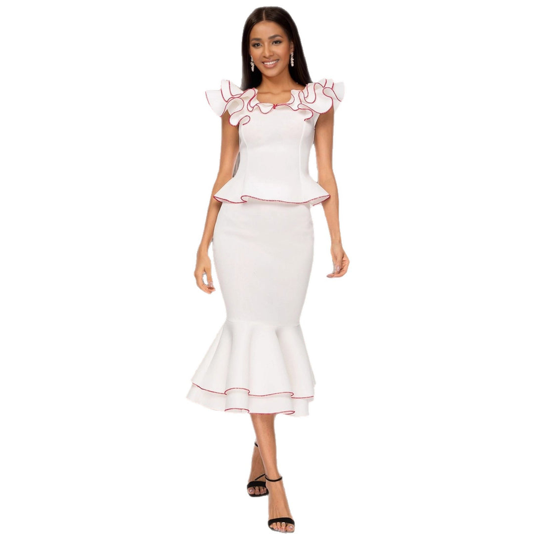 Damen figurbetontes Kleid mit voluminösem Rüschensaum und farbigem Akzent EB
