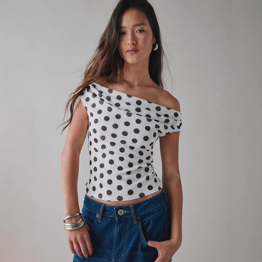 Damen Off-Shoulder Oberteil mit figurschmeichelndem Schnitt EB