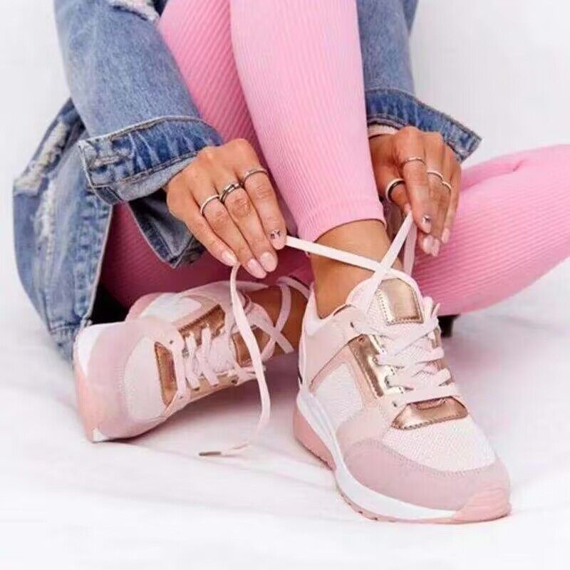 Damen  moderne Sneaker mit Metallic-Details, dämpfender Plateausohle und atmungsaktivem Mesh-Obermaterial EB