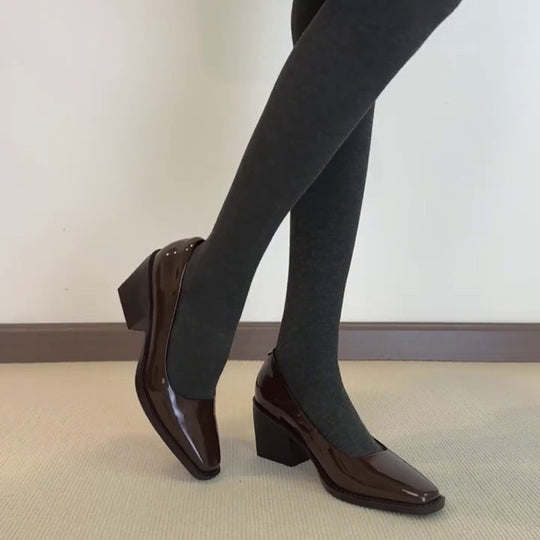 Damen elegante Blockabsatz-Pumps mit hochglänzender Lederoberfläche und komfortabler Fußbettstruktur EB