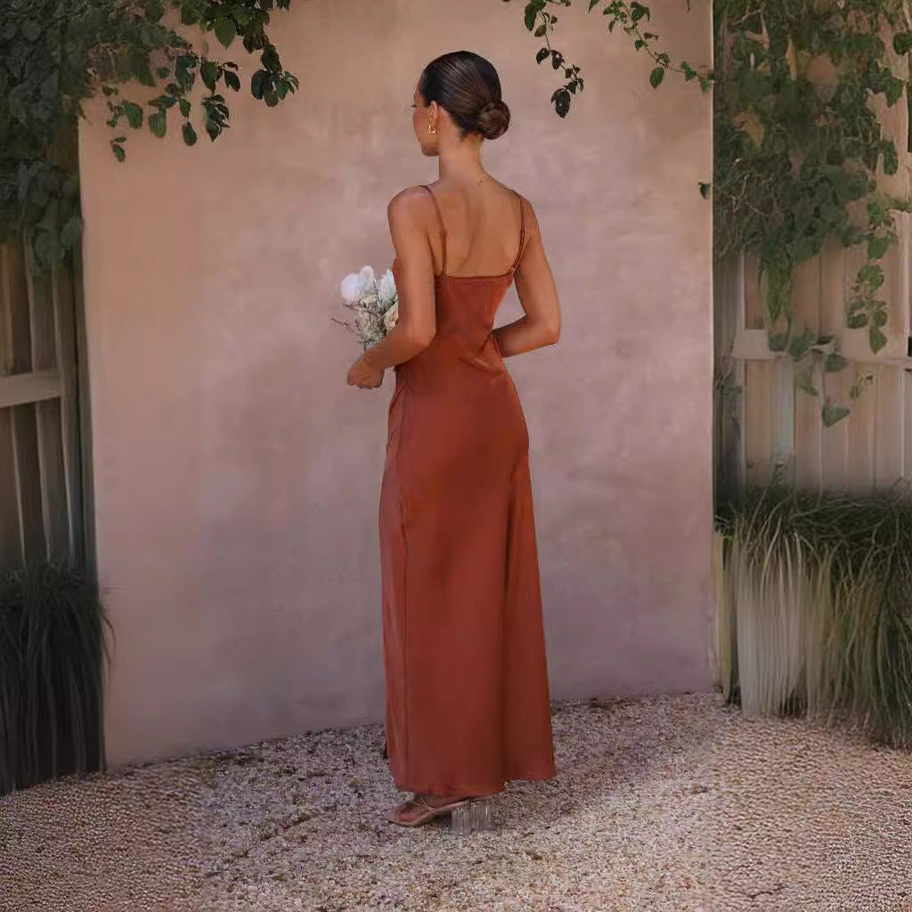 Damen Elegantes Maxikleid mit seitlichem Schlitz und schmalen Trägern EB