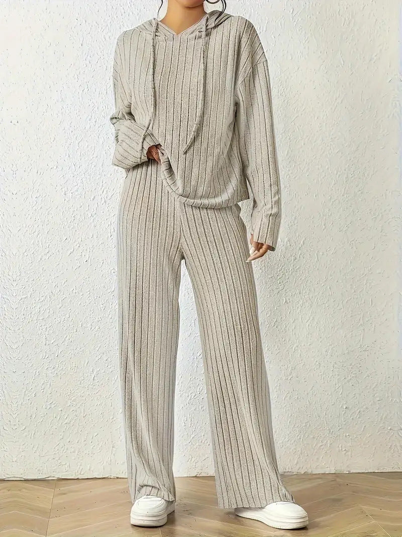 Damen lässiges Strickset mit weichem Hoodie und weiten Hosen EB