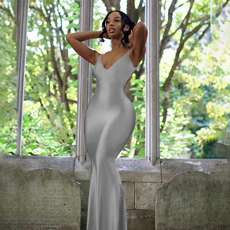 Damen elegantes figurbetontes Abendkleid mit Spaghettiträgern und fließendem Schnitt EB