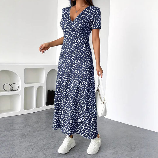 Damen Maxikleid mit floralem Wickeldesign und praktischen Seitentaschen Heidi-Mode