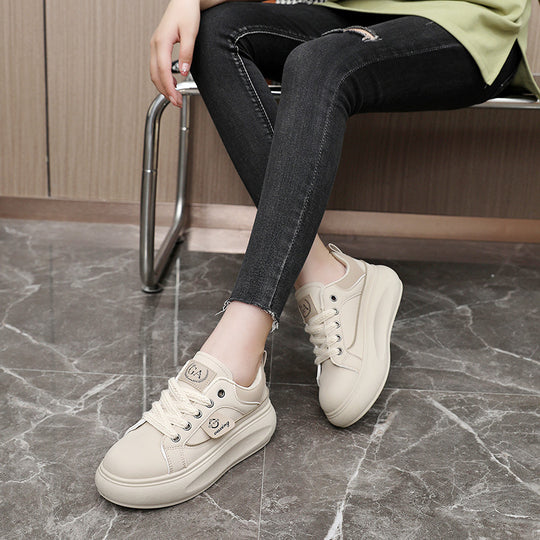 Damen Sneakers im klassischen Stil mit dämpfendem Sohlenprofil EB