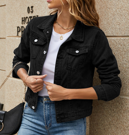 Damen Jeansjacke im modernen Schnitt mit praktischen Taschen EB