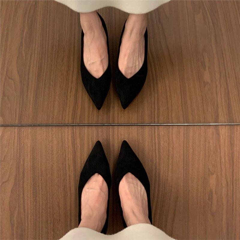Damen spitze Wedge-Pumps aus samtweichem Velours EB