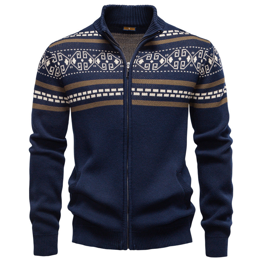 Herren nan Strickjacke mit durchgehendem Reißverschluss, Stehkragen und nordisch-geometrischem Intarsienmuster EB