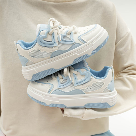 Damen Sportliche Sneakers mit Herz-Design und atmungsaktiver Mesh-Oberfläche EB