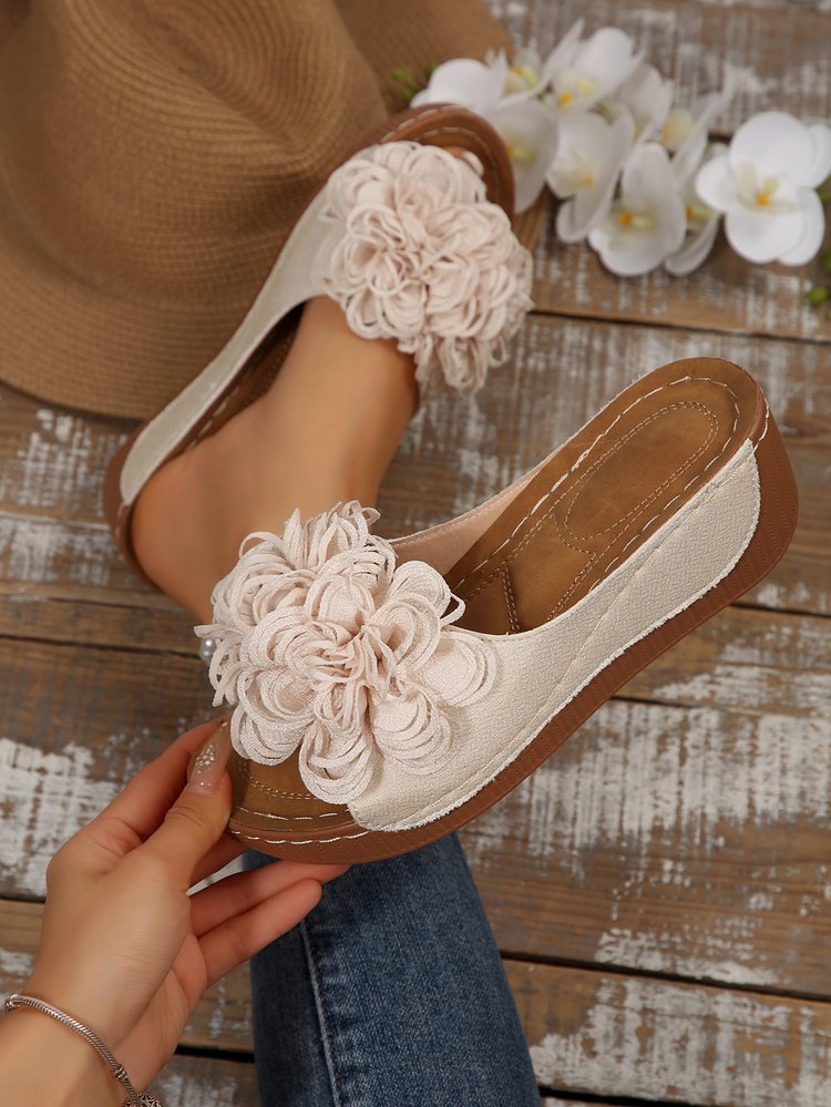 Damen Pantoletten mit floralen Applikationen und rutschfester Sohle EB