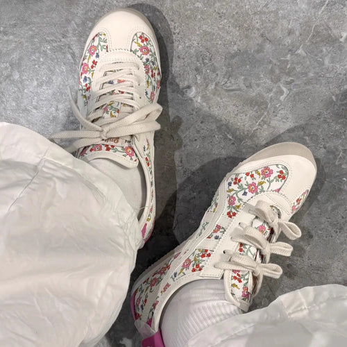 Damen Sportliche Schnürschuhe mit floralem Design EB