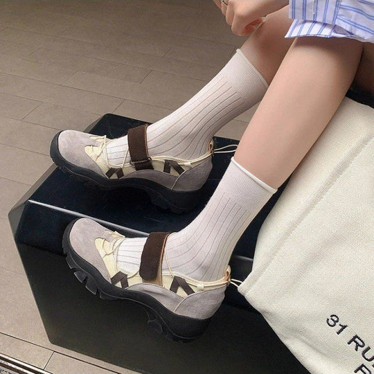 Damen modische Slipper mit verstellbarem Klettverschluss und robustem Sohlenprofil EB
