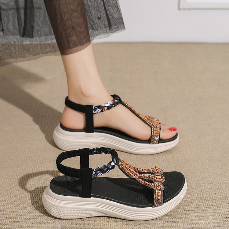 Damen Bequeme Sandalen mit dekorativen Verzierungen EB