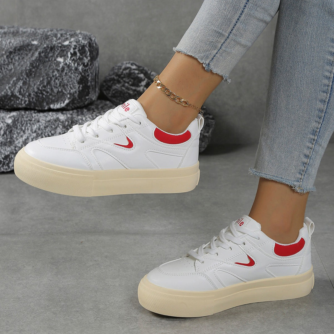 Damen Sneakers im urbanen Sportdesign mit bequemem Innenfutter EB