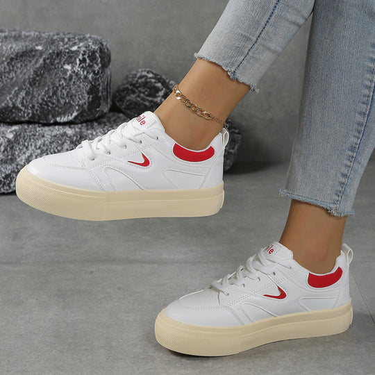 Damen Sneakers im urbanen Sportdesign mit bequemem Innenfutter EB