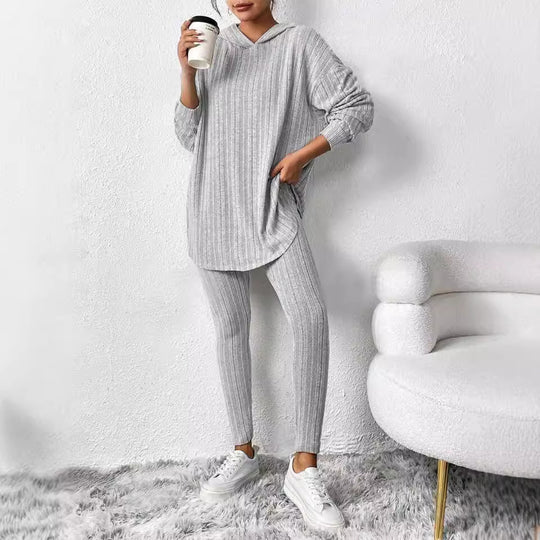 Damen lässiges Lounge-Outfit mit oversized Pullover und Leggings EB