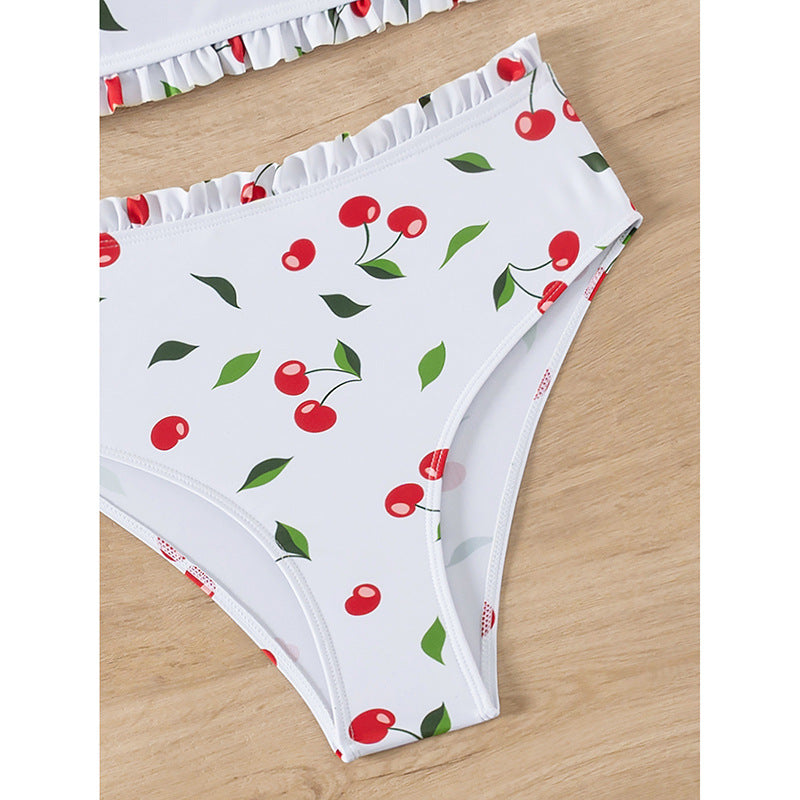 Damen Bandeau-Bikini mit fröhlichem Kirschmuster und eleganter Rüsche EB