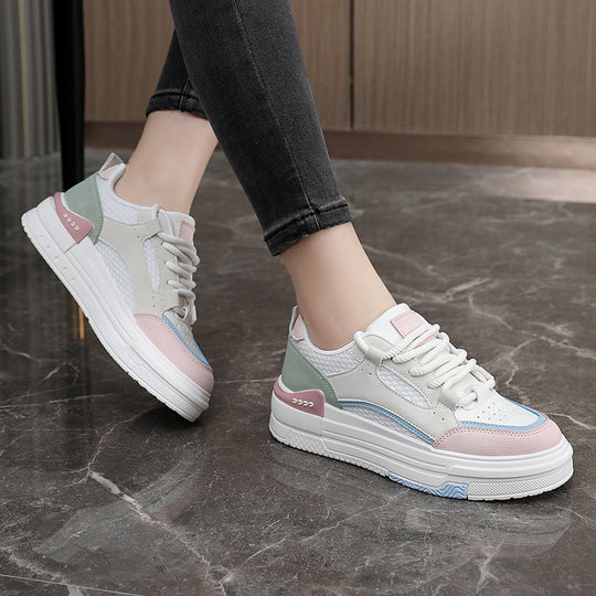 Damen sportliche Sneaker mit modischen Akzenten und dämpfendem Sohlenprofil EB