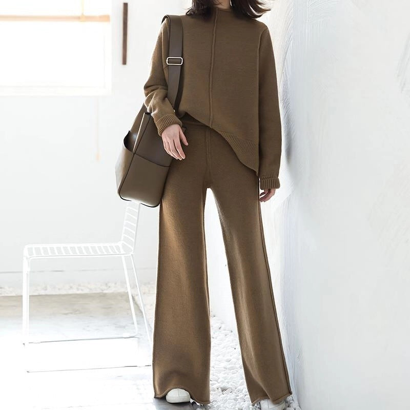 Damen Strickanzug mit weitem Bein und eleganter Passform EB
