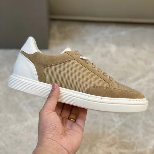 Damen Sportliche Sneakers aus atmungsaktiver Mesh- und Wildlederkombination EB