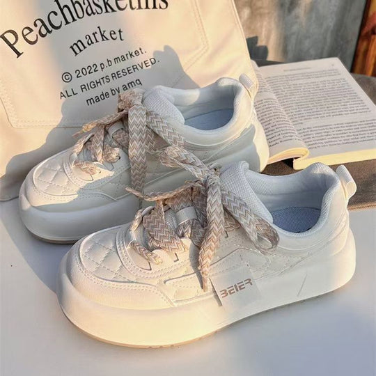 Damen modische Sneaker mit quilted Design und robustem Fersenbereich EB