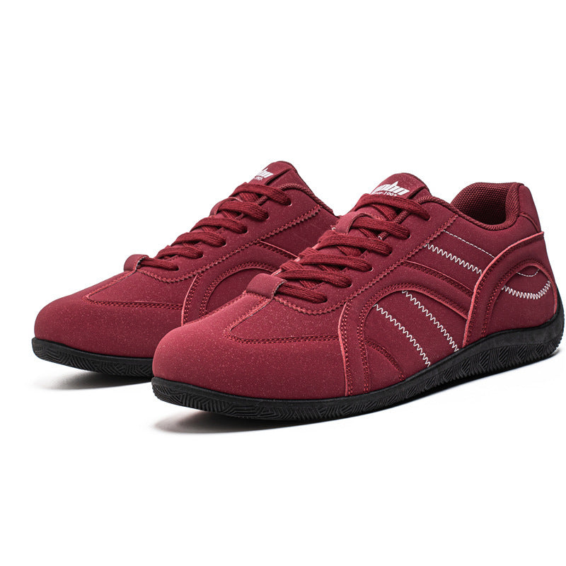 Herren retro-inspirierte Low-Top Freizeit-Sneaker mit Wildlederoptik, gepolstertem Knöchelkragen und griffiger Gummilaufsohle EB