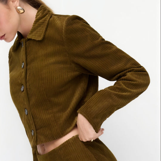 Damen Plissierte Kurzjacke mit Hemdkragen und umgeschlagenen Manschetten EB