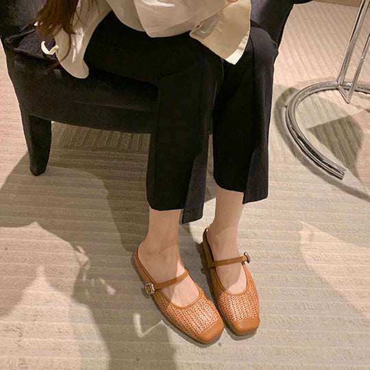 Damen Elegante Ballerinas mit modischem Riemchen und feiner Struktur EB